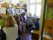 Grundschule Ründeroth besucht die Bücherei, April 2015